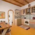 Akron Terra Villa *
